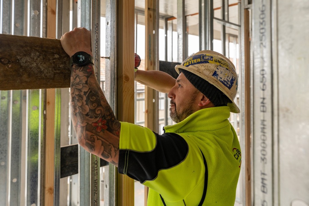 Lower-level services in full swing at Enso Gardens. The crews are pushing through the internal works, with multiple trades moving…